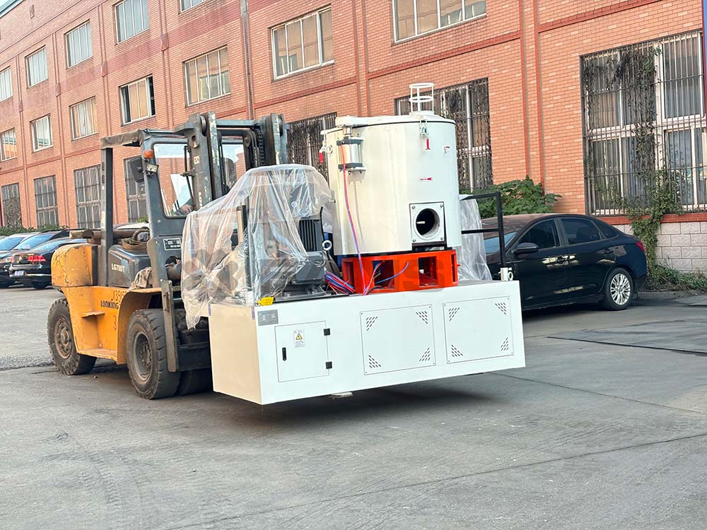 WPC mixer machine.jpg